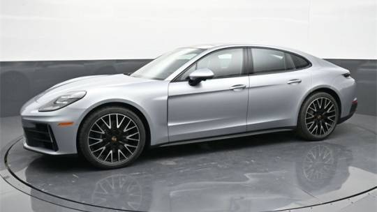 2025 Porsche Panamera 4