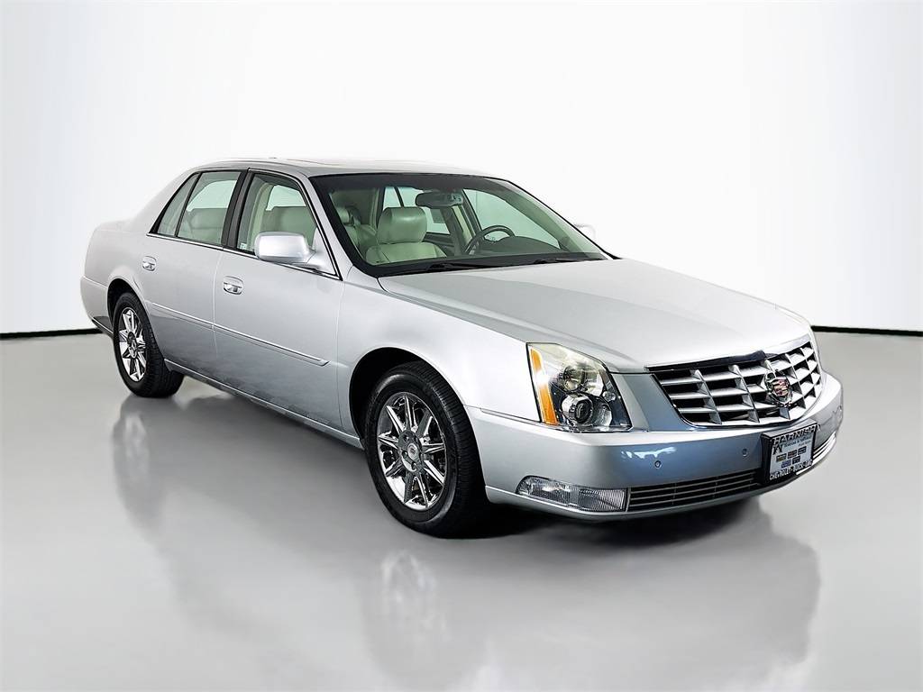 2011 Cadillac DTS Luxury Collection — Sedan — 50,053 mi — Puyallup, WA