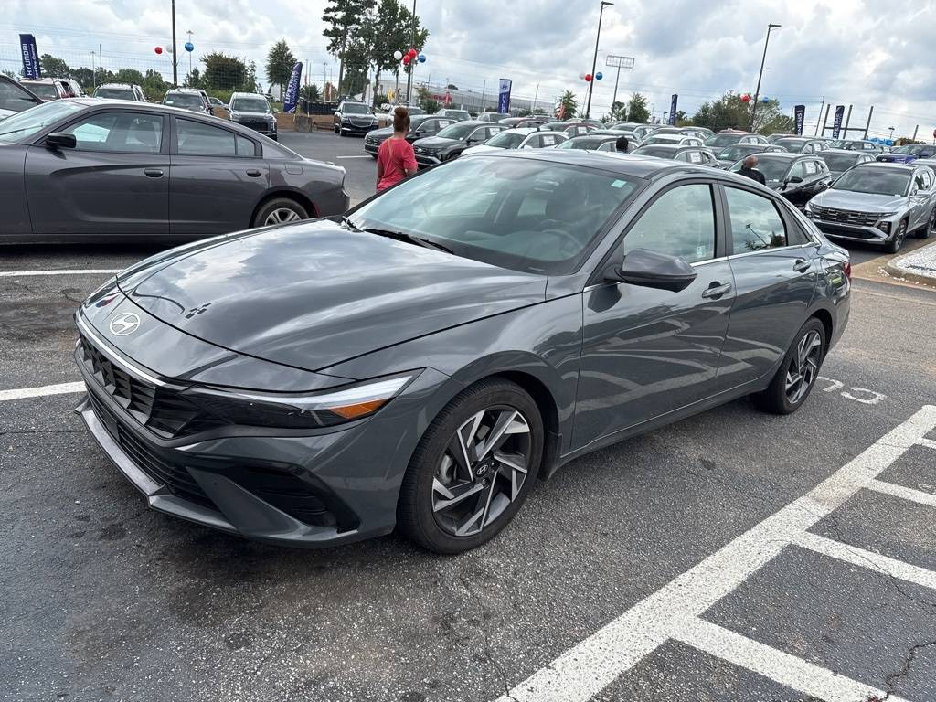 2024 Hyundai Elantra Limited — Sedan — 25,312 mi — Newnan, GA