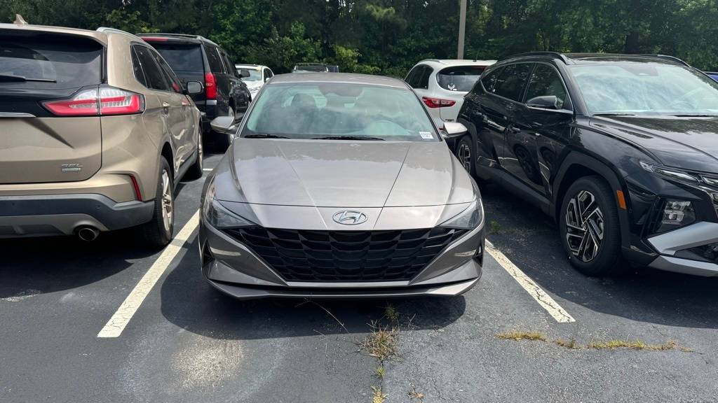 2023 Hyundai Elantra SEL — Sedan — 27,461 mi — Newnan, GA