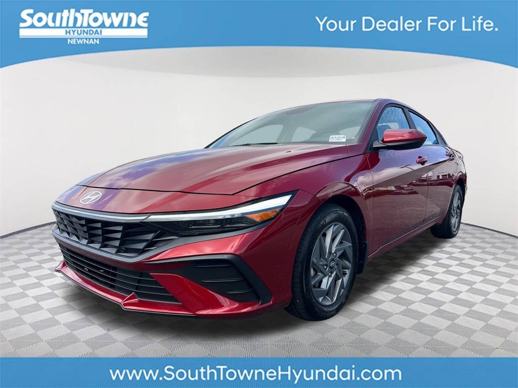 2024 Hyundai Elantra SEL — Sedan — 6,391 mi — Newnan, GA