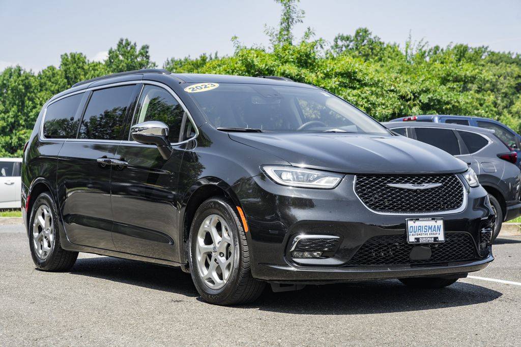 2023 Chrysler Pacifica Limited — Minivan — 61,458 mi — Bowie, MD