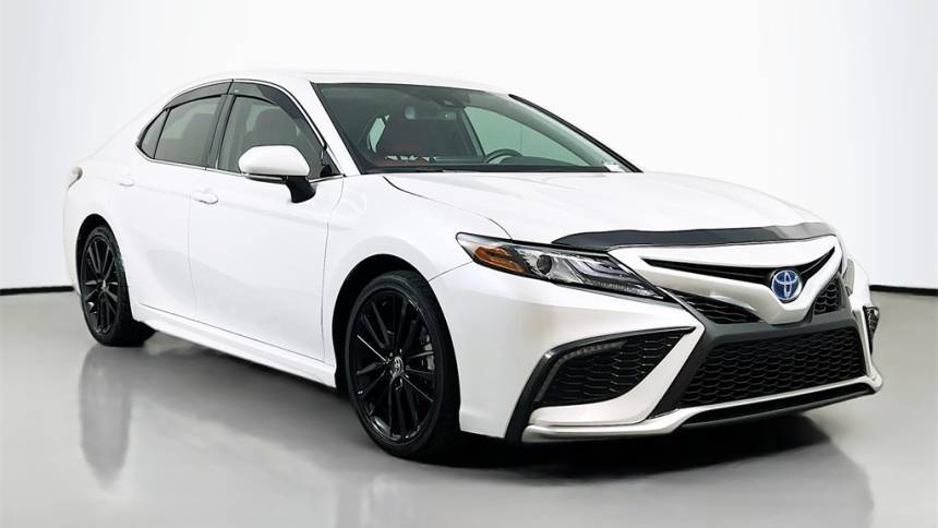 2023 Toyota Camry Hybrid XSE