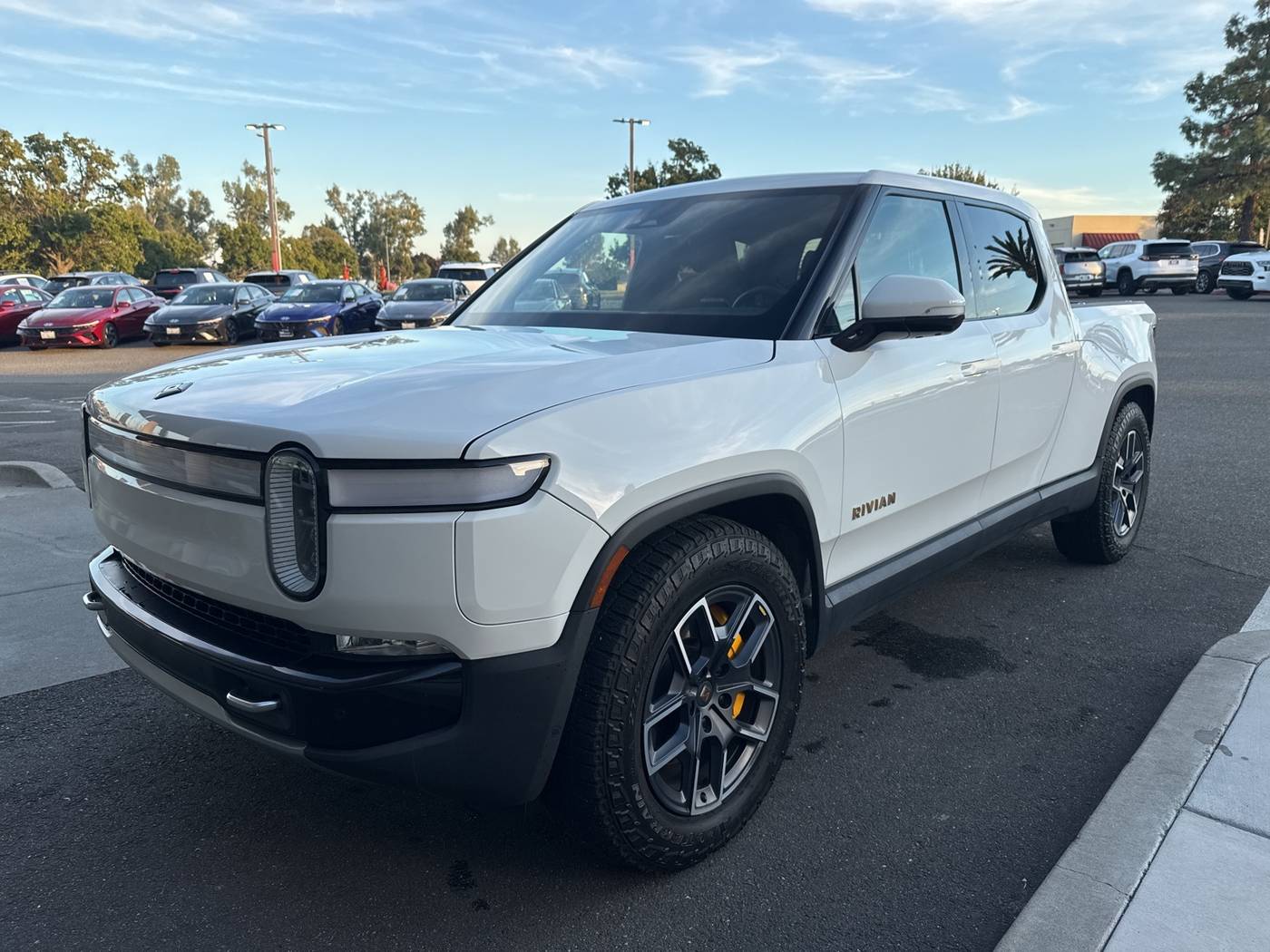 2022 Rivian R1T