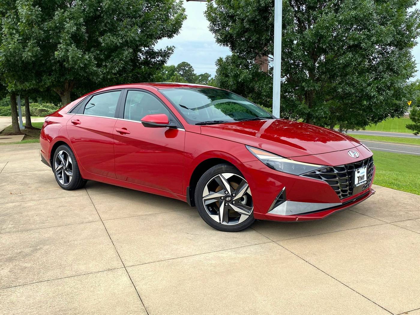 2023 Hyundai Elantra Hybrid Limited — Sedan — 102,942 mi — Longview, TX