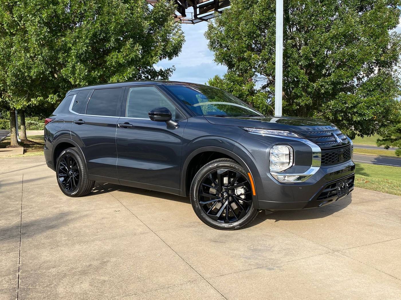 2024 Mitsubishi Outlander SE Black Edition — SUV — 1,077 mi — Longview, TX