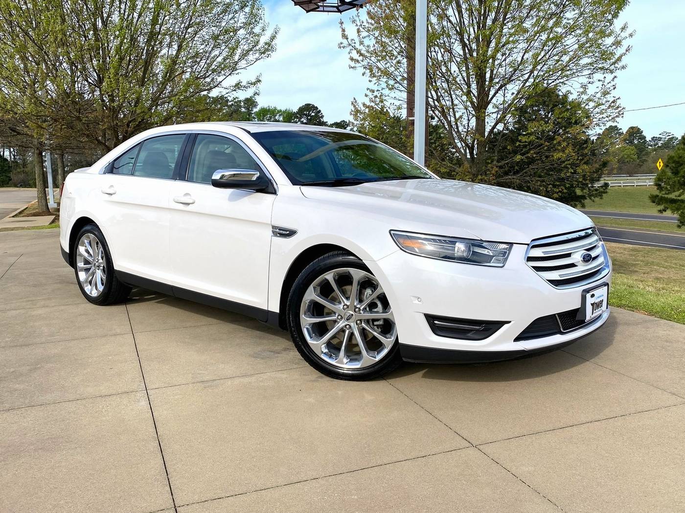 2015 Ford Taurus Limited — Sedan — 59,735 mi — Longview, TX