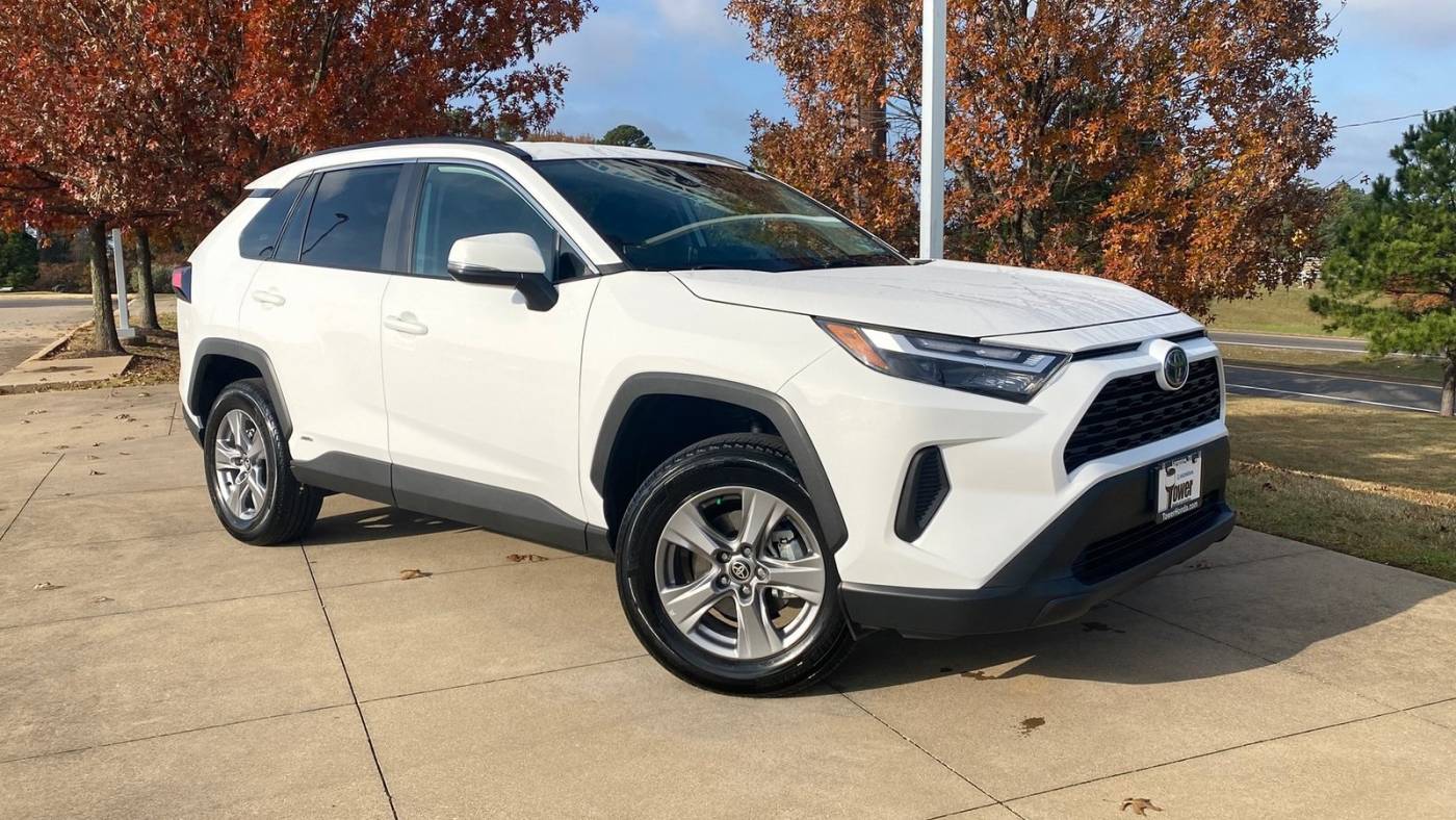2024 Toyota RAV4 Hybrid XLE — SUV — 25,010 mi — Longview, TX