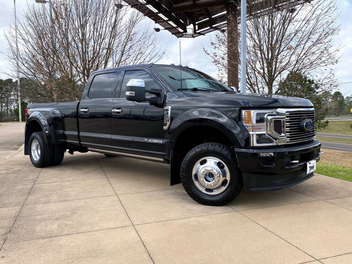 2022 Ford Super Duty F-350 Platinum — Pickup Truck — 26,247 mi — Longview, TX