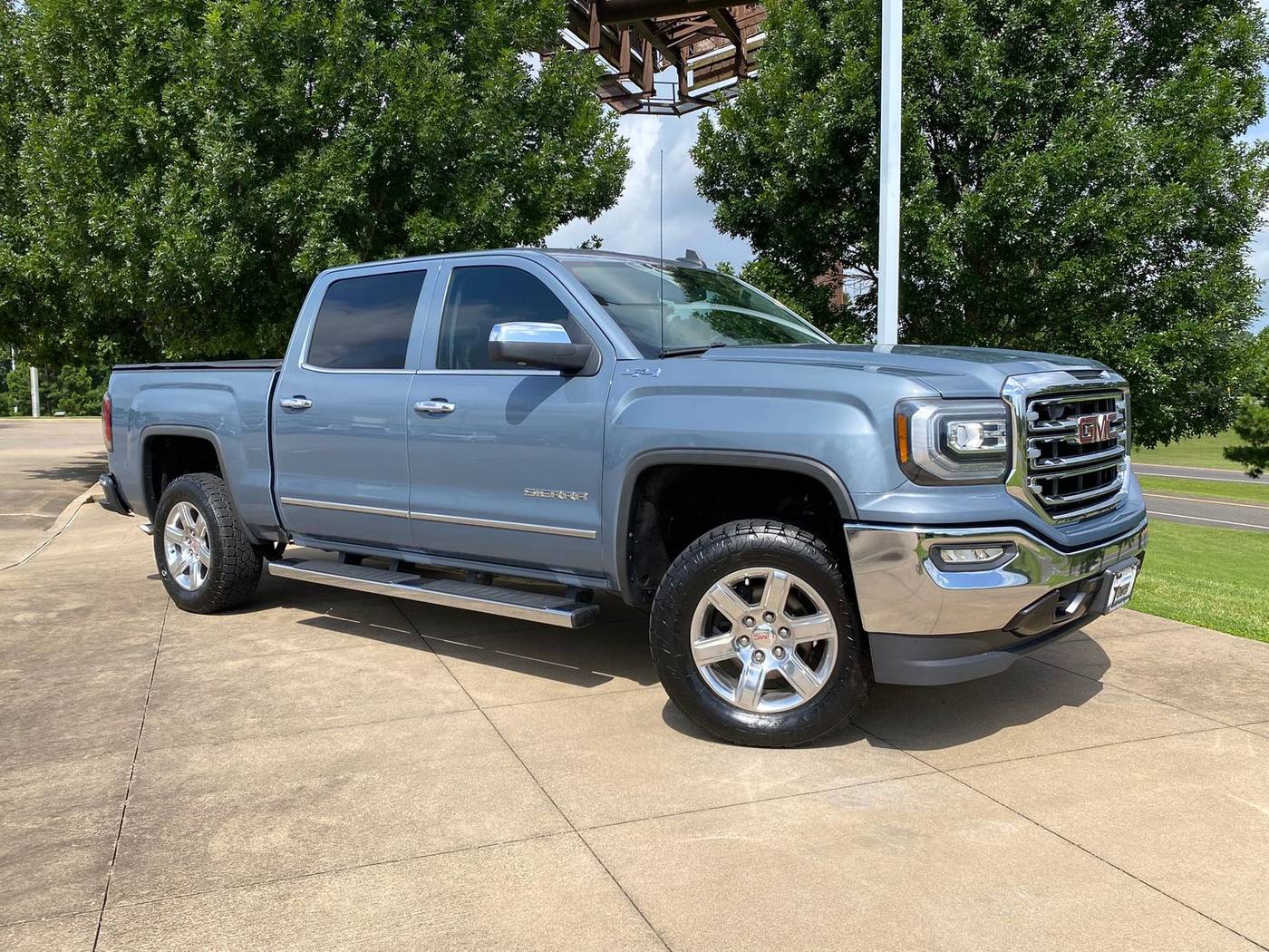 2016 GMC Sierra 1500 SLT — Pickup Truck — 114,754 mi — Longview, TX