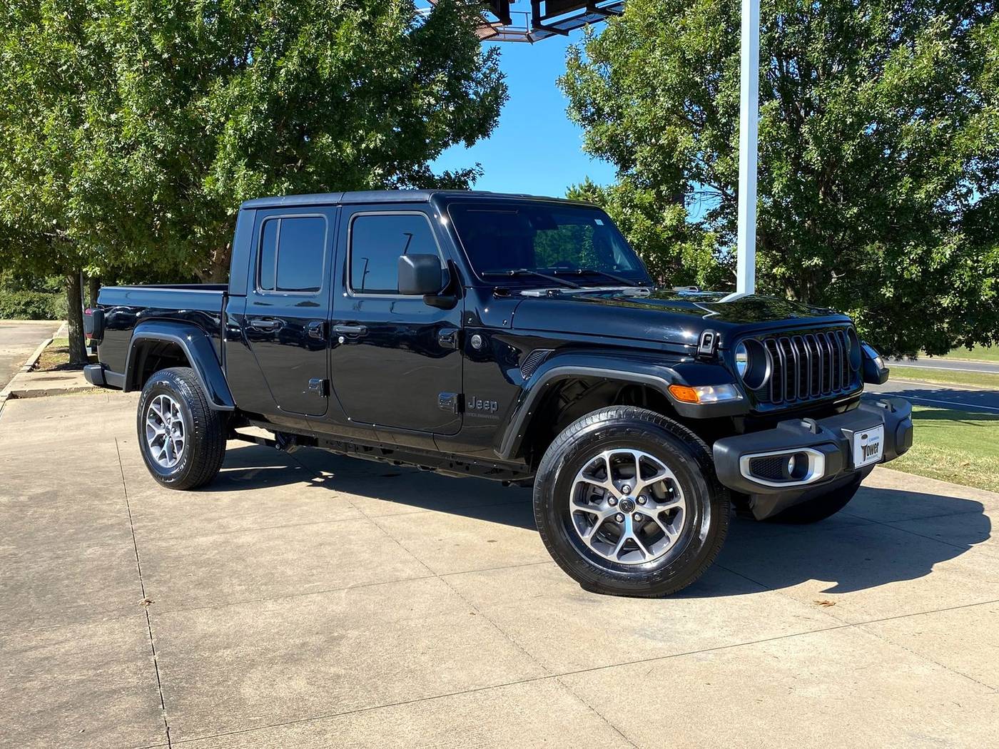 2024 Jeep Gladiator Sport S — Pickup Truck — 2,656 mi — Longview, TX