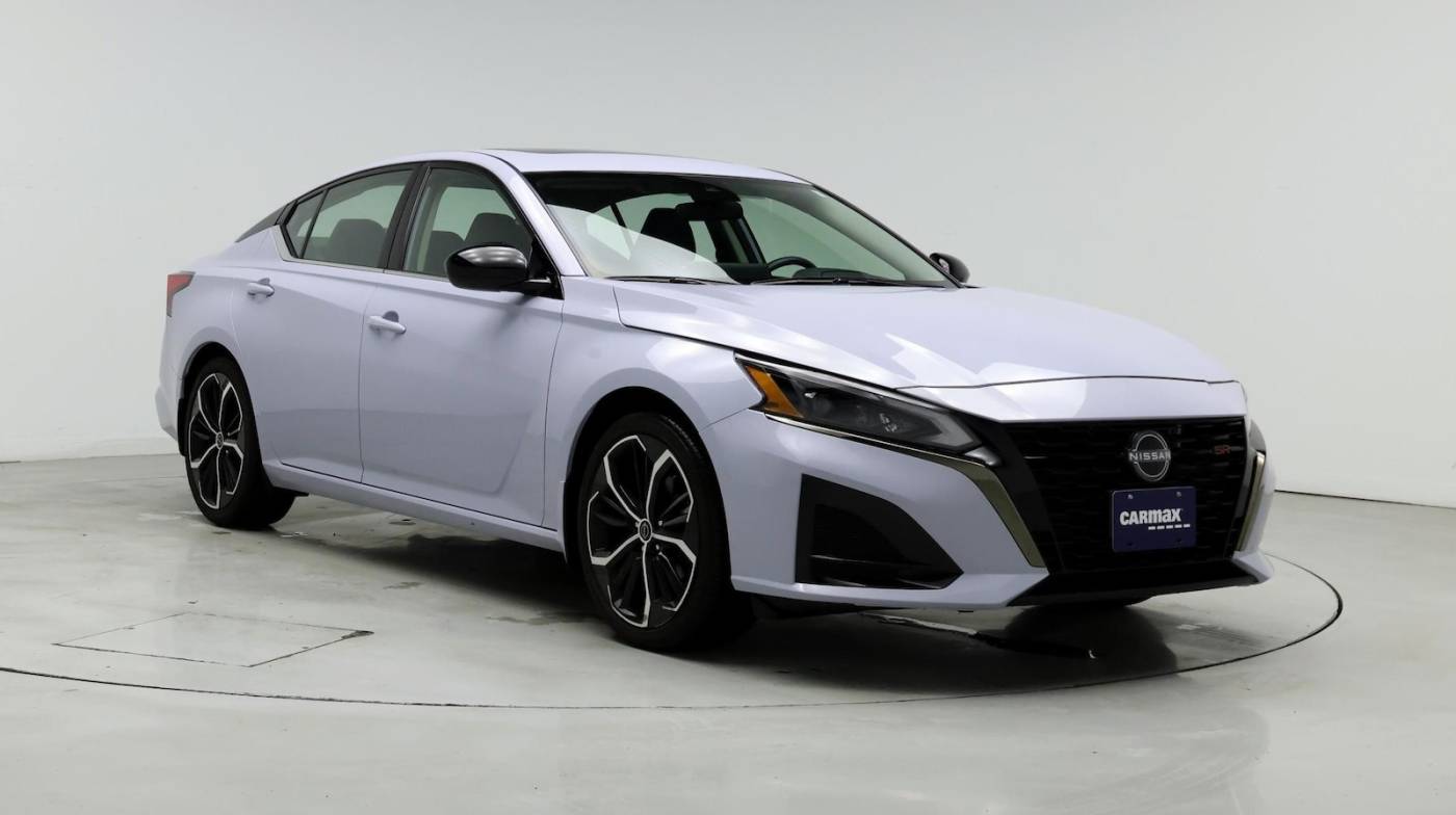 2023 Nissan Altima SR — Sedan — 6,073 mi — Bloomington, IL