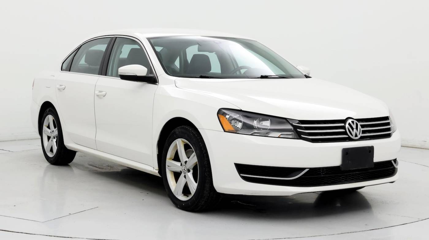 2014 Volkswagen Passat SE — Sedan — 101,414 mi — Bloomington, IL