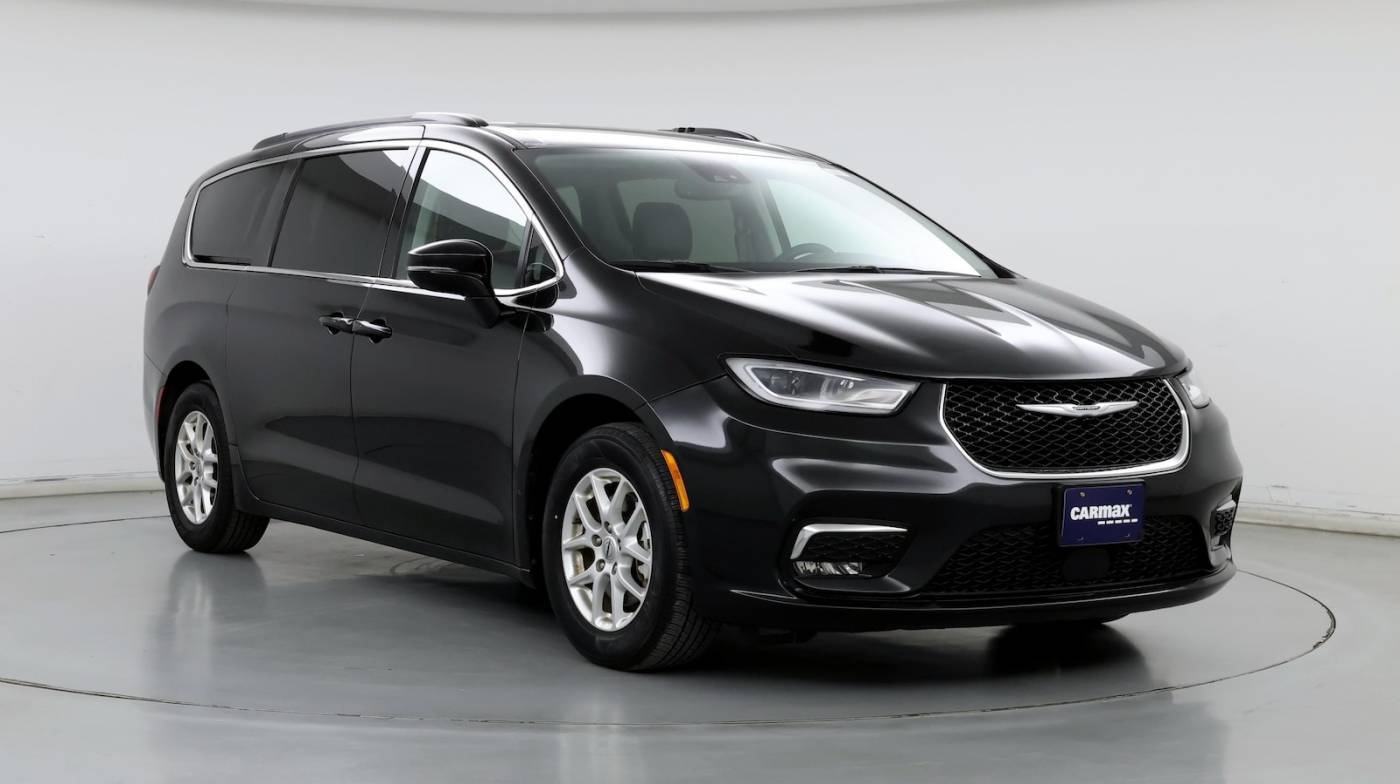 2022 Chrysler Pacifica Touring L — Minivan — 45,649 mi — Bloomington, IL