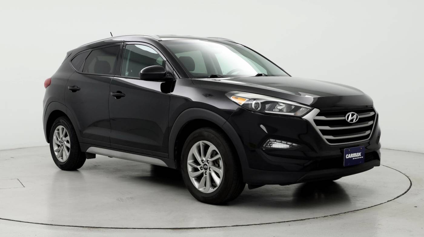 2017 Hyundai Tucson SE — SUV — 71,727 mi — Bloomington, IL