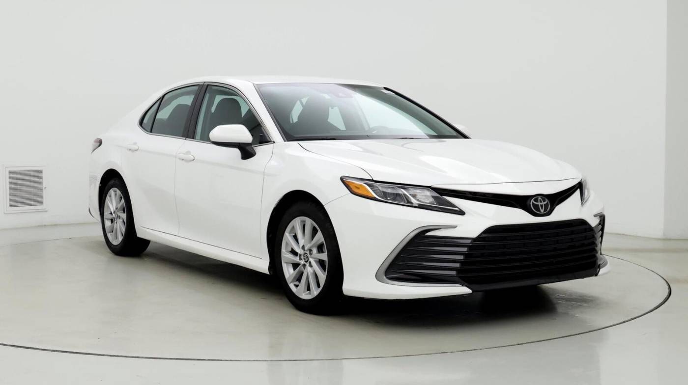 2022 Toyota Camry LE — Sedan — 21,929 mi — Buford, GA