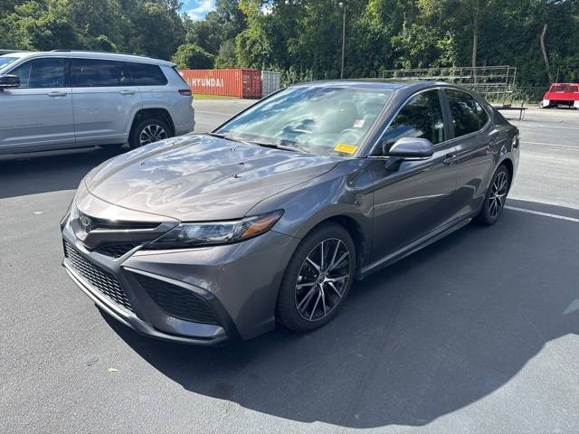 2022 Toyota Camry SE — Sedan — 29,084 mi — Fayetteville, NC
