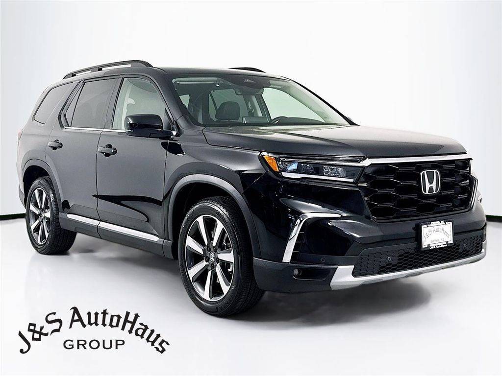 2025 Honda Pilot Touring — SUV — 1,793 mi — Ewing, NJ