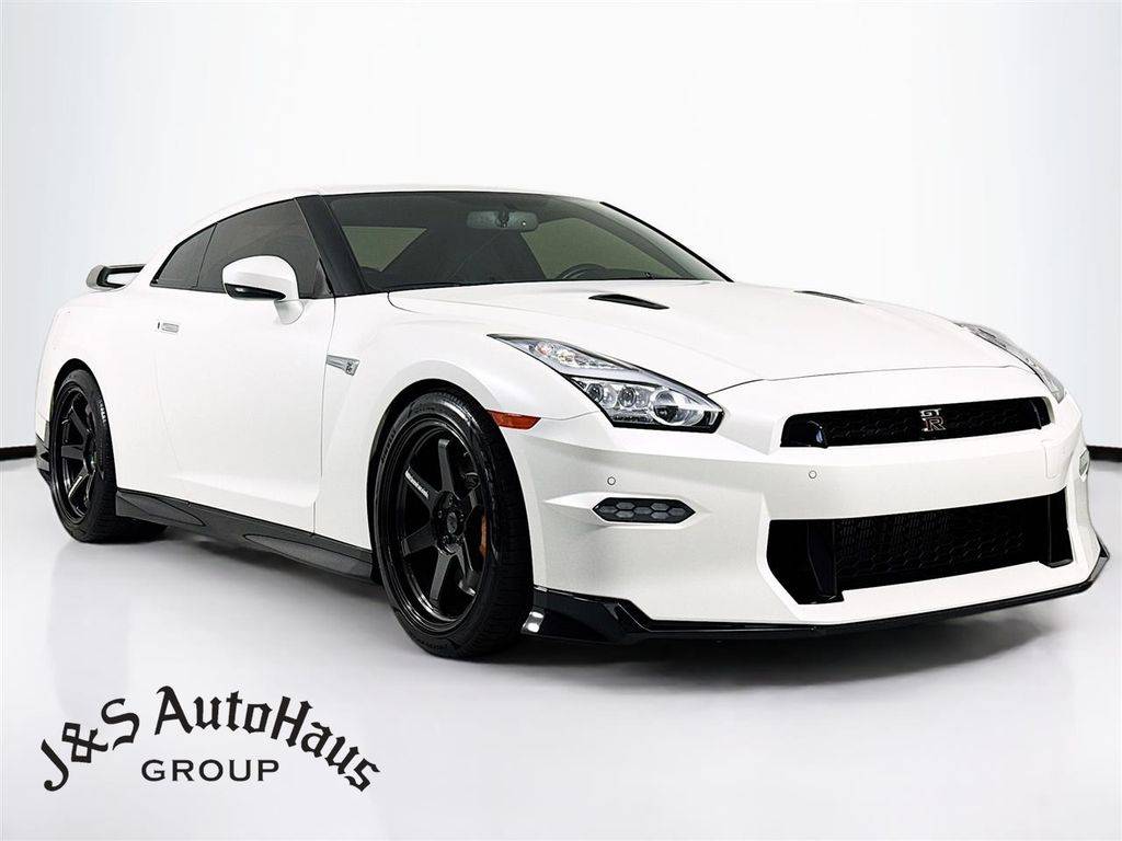 2024 Nissan GT-R Premium — Coupe — 1,690 mi — Ewing, NJ