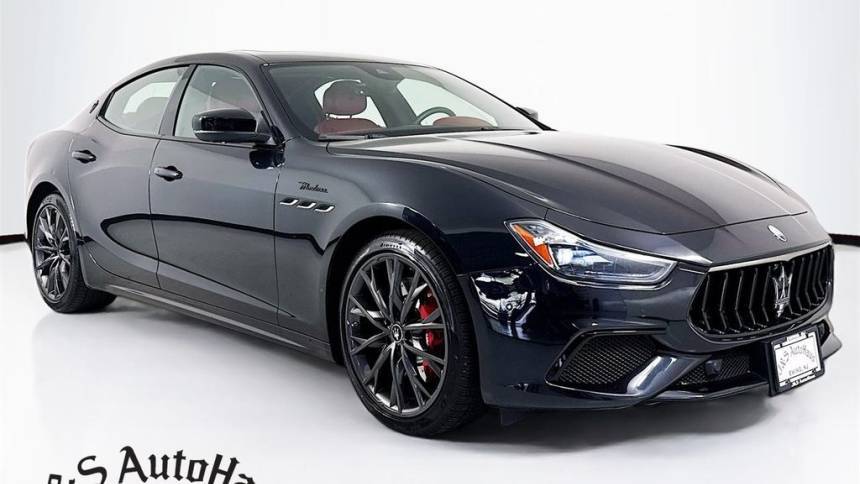 2022 Maserati Ghibli Modena Q4