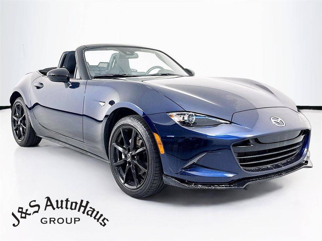 2022 Mazda MX-5 Miata Club — Convertible — 9,171 mi — Ewing, NJ