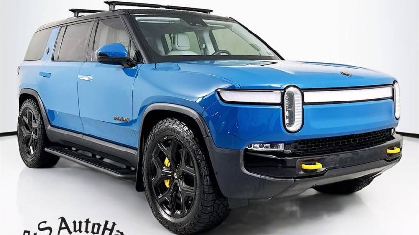 2023 Rivian R1S Adventure