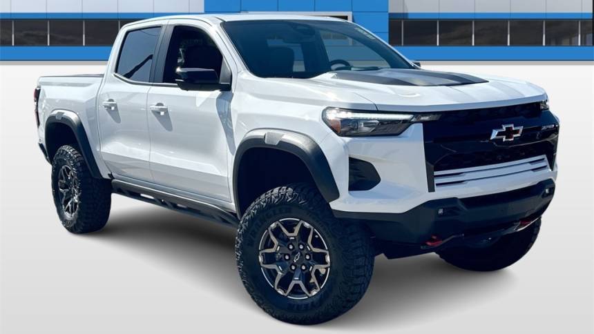 2024 Chevrolet Colorado ZR2 — Pickup Truck — 2,835 mi — Irvine, CA