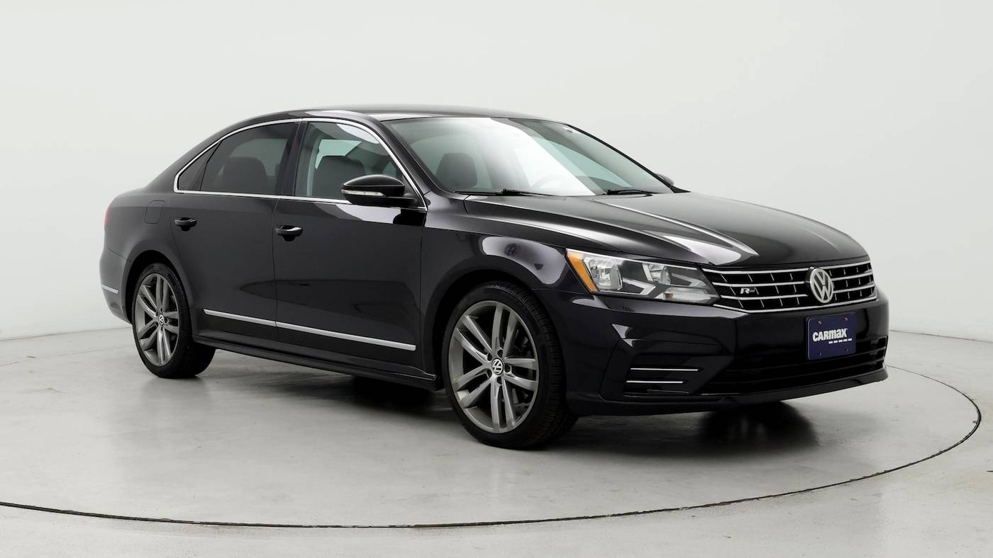 2017 Volkswagen Passat R-Line — Sedan — 103,332 mi — O'Fallon, IL
