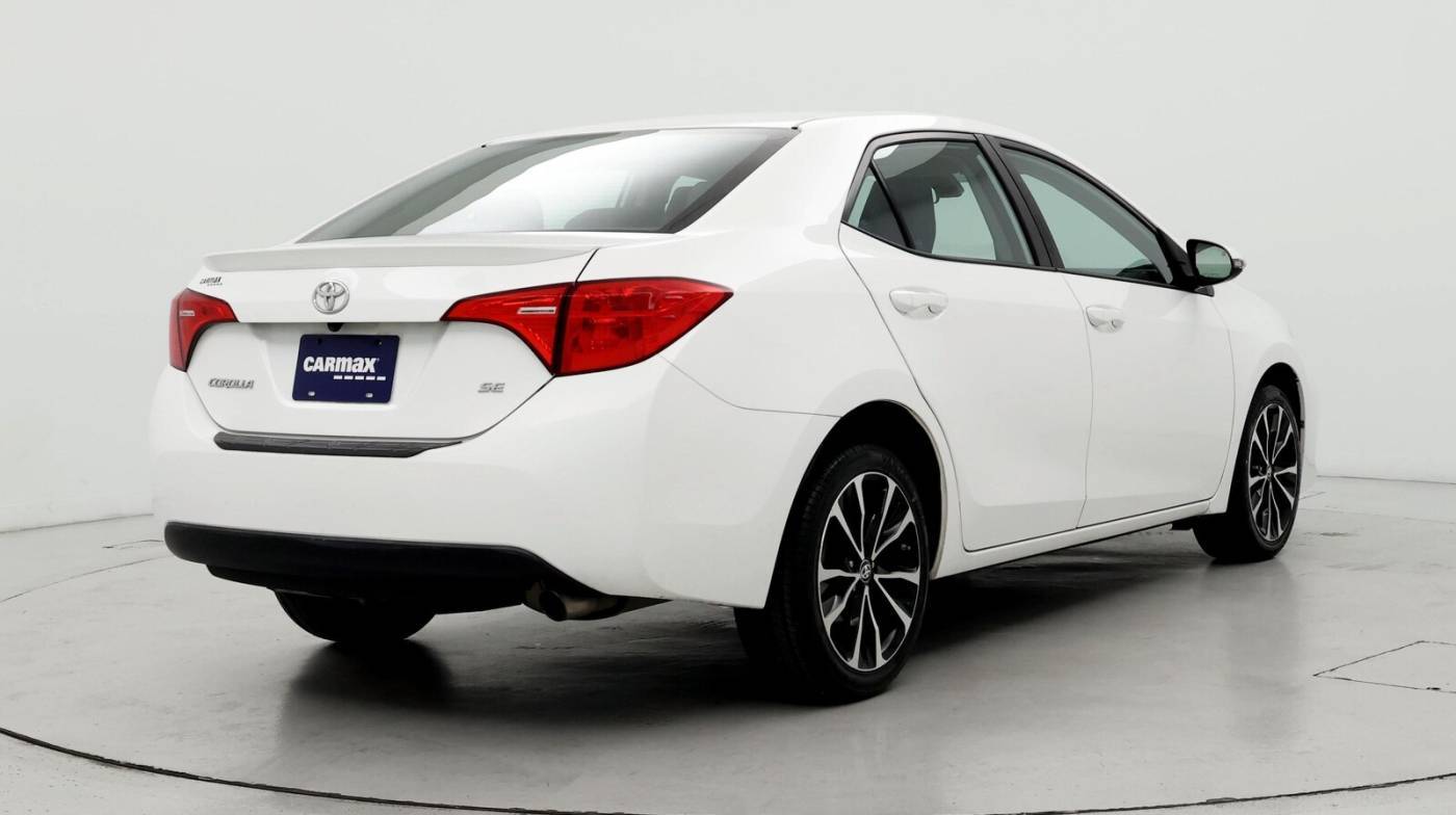 2018 Toyota Corolla SE — Sedan — 117,092 mi — O'Fallon, IL