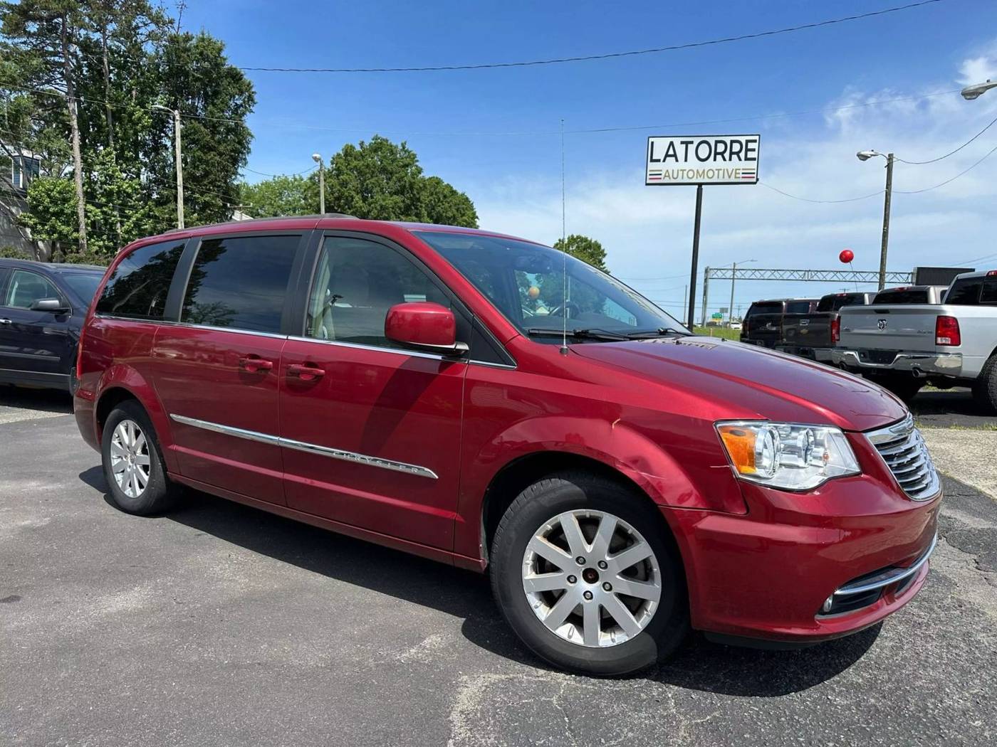 2015 Chrysler Town & Country Touring — Minivan — 106,800 mi — Charlotte, NC