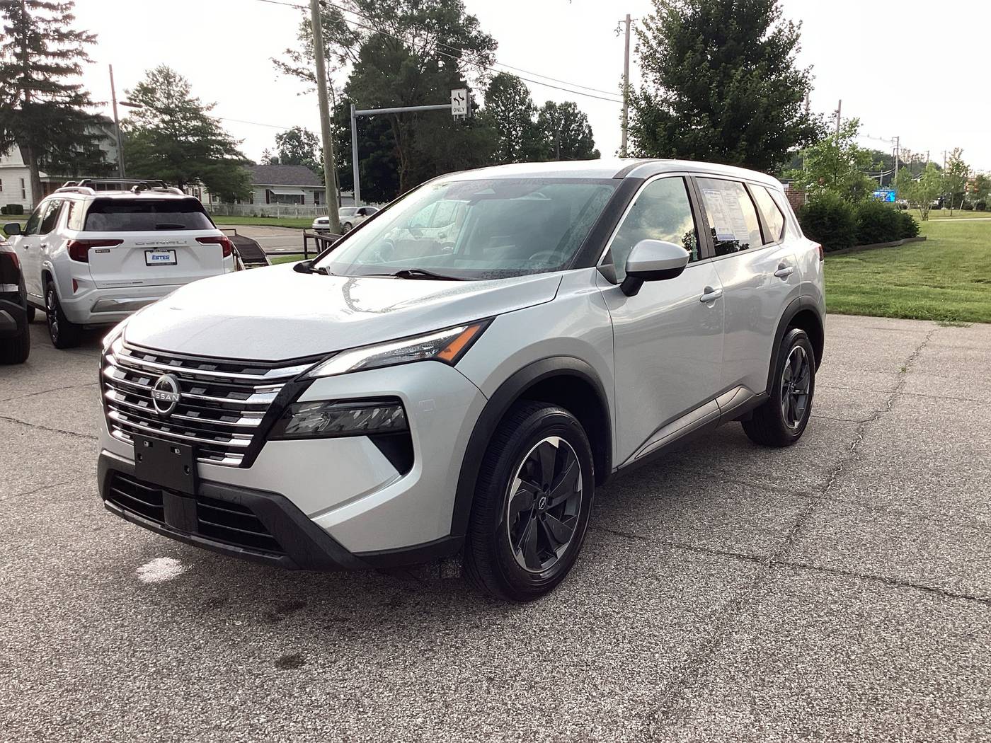 2024 Nissan Rogue SV — SUV — 26,986 mi — Lebanon, IN
