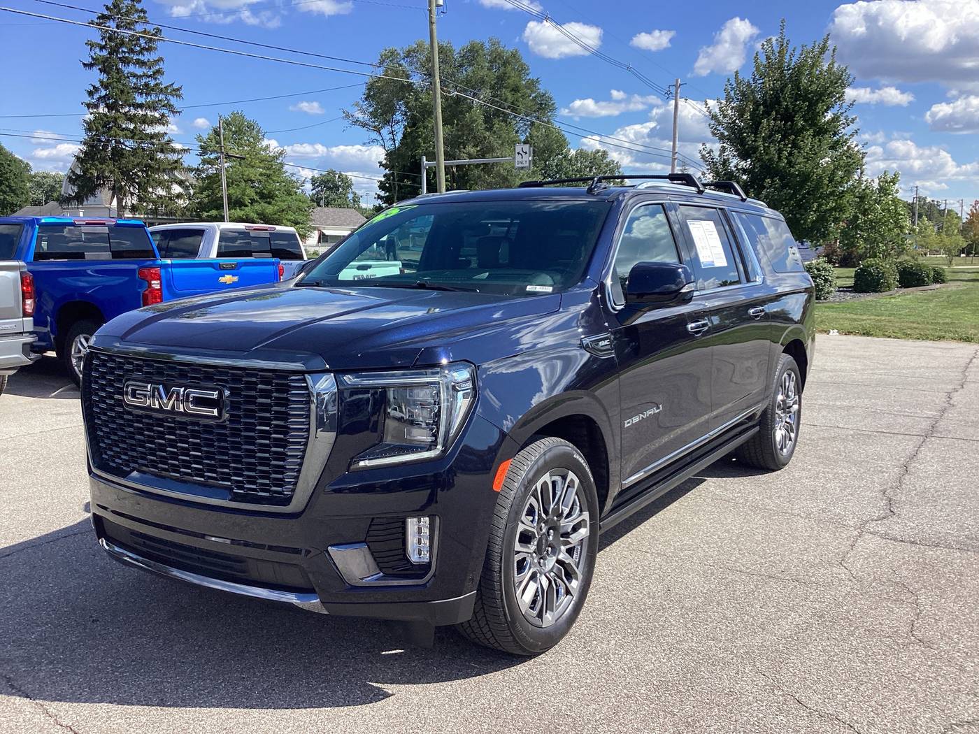 2023 GMC Yukon Denali Ultimate — SUV — 32,348 mi — Lebanon, IN