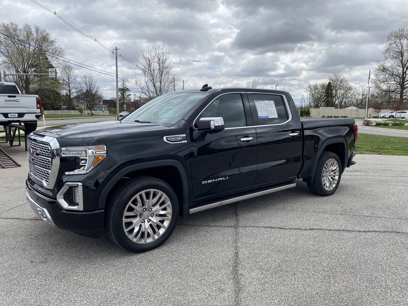 2019 GMC Sierra 1500 Denali — Pickup Truck — 37,625 mi — Lebanon, IN