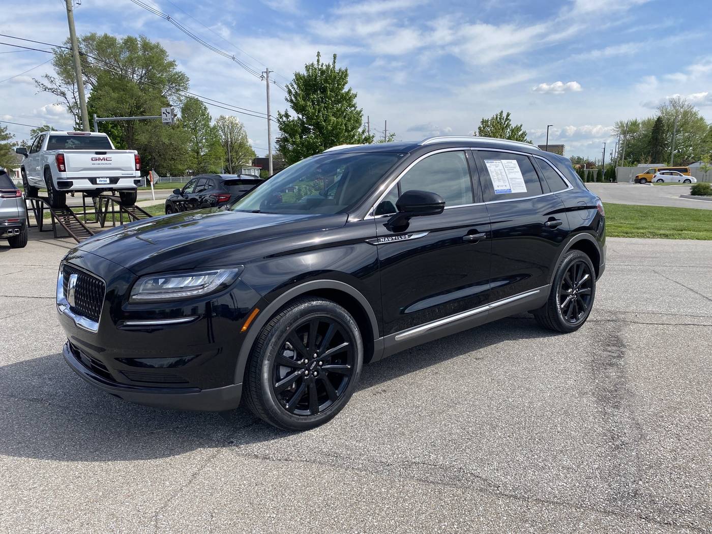 2022 Lincoln Nautilus Reserve — SUV — 25,672 mi — Lebanon, IN