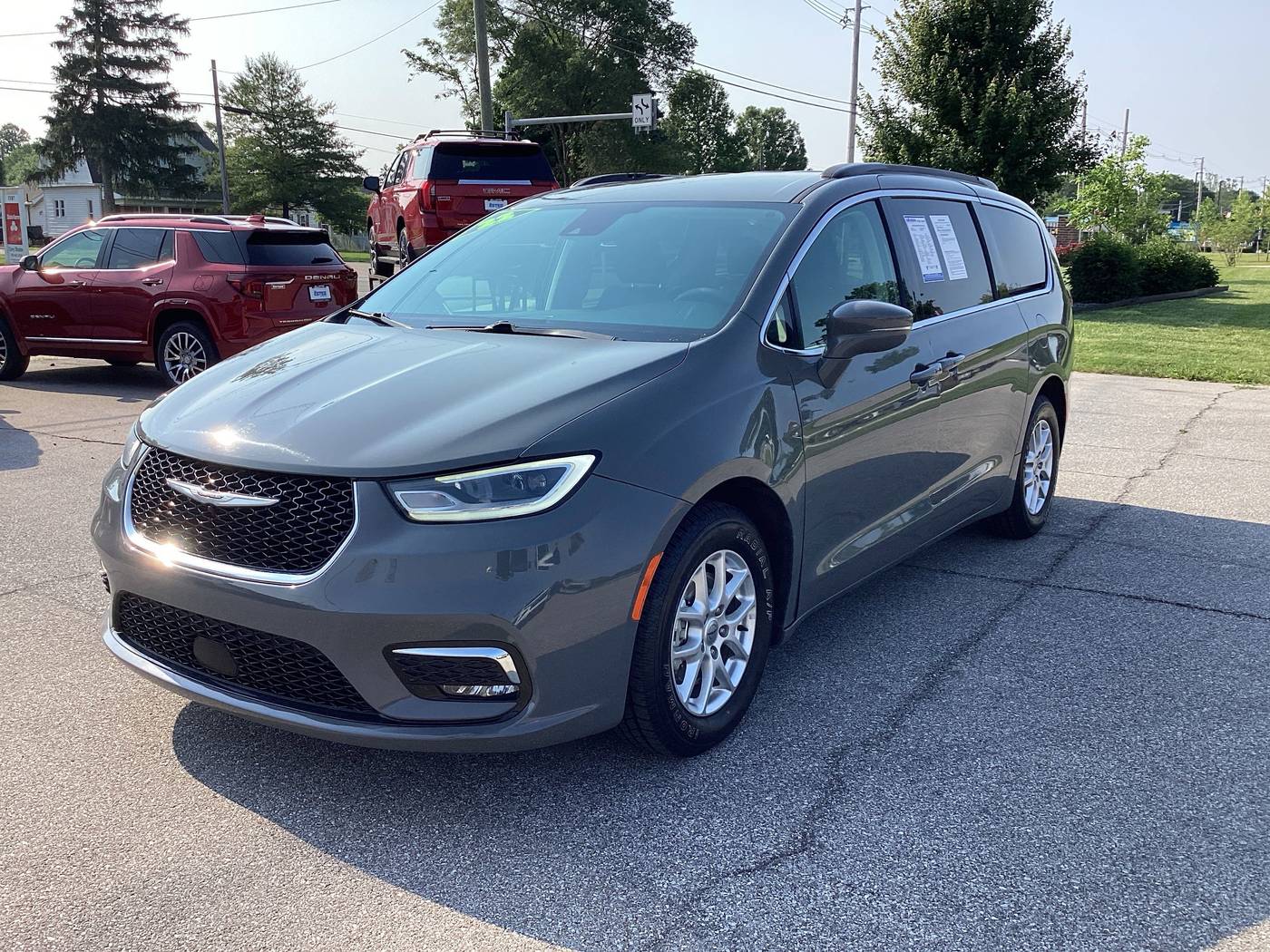 2022 Chrysler Pacifica Touring L — Minivan — 85,899 mi — Lebanon, IN