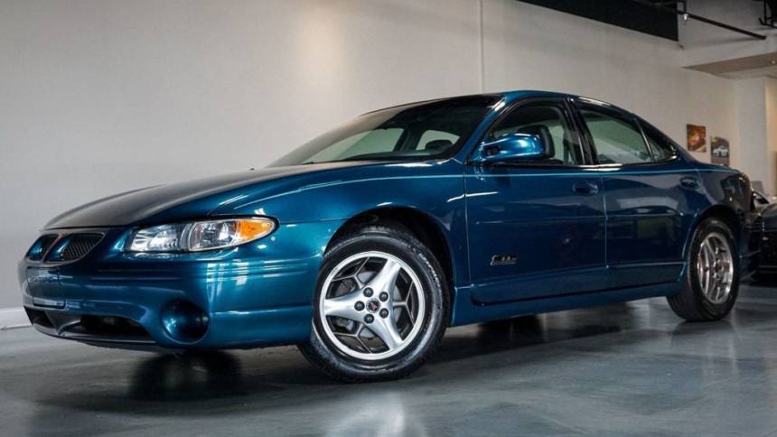 2002 Pontiac Grand Prix GTP — Sedan — 65,628 mi — Naperville, IL