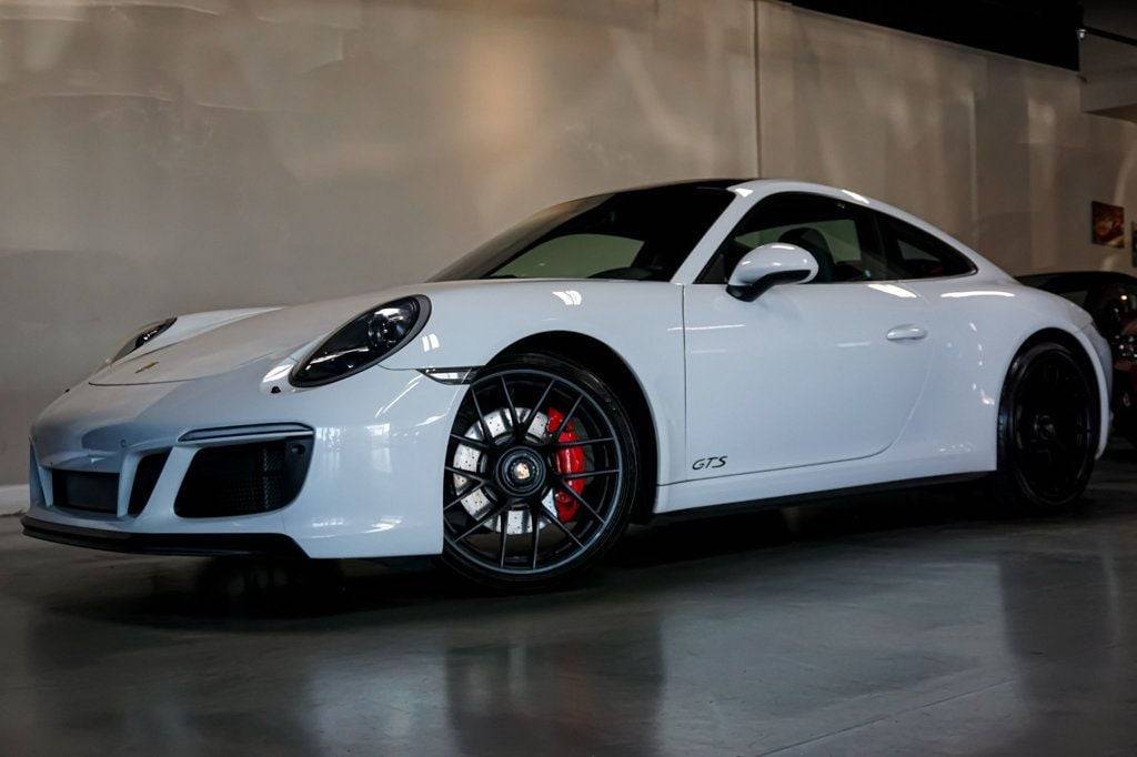 2018 Porsche 911 Carrera GTS