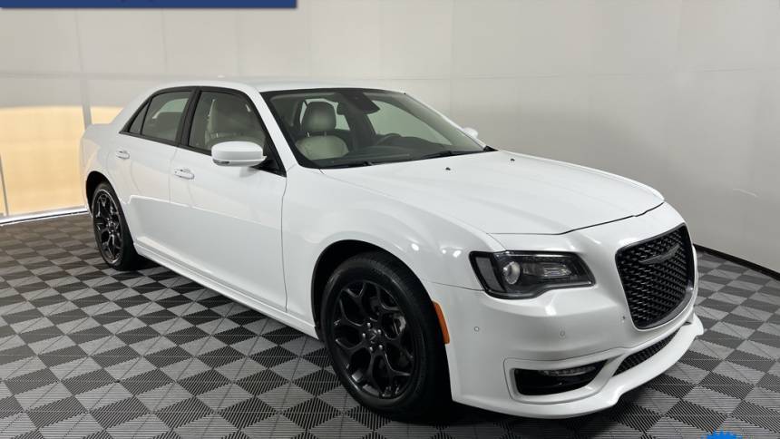 2022 Chrysler 300 Touring L — Sedan — 44,287 mi — Issaquah, WA