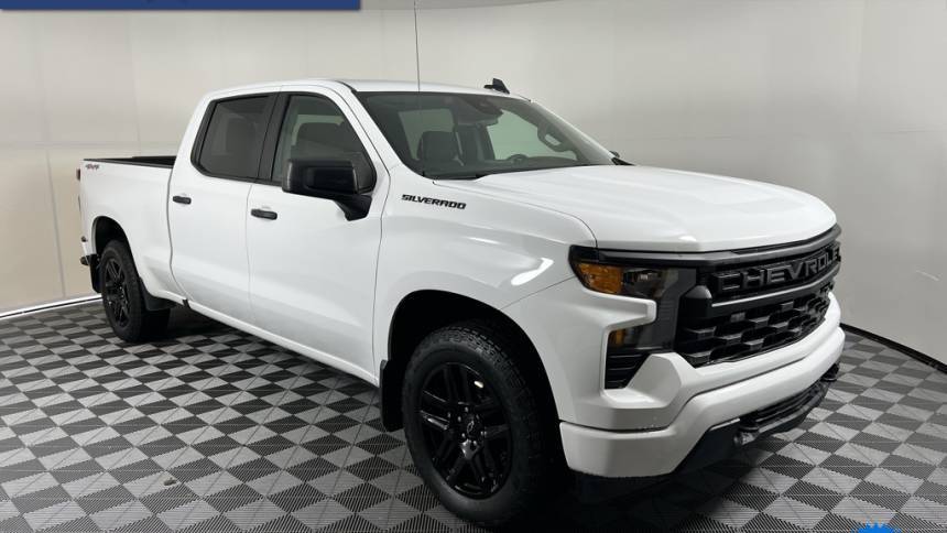 2023 Chevrolet Silverado 1500 Custom — Pickup Truck — 14,289 mi — Issaquah, WA