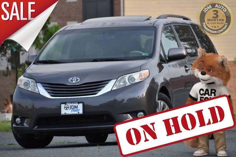 2013 Toyota Sienna XLE — Minivan — 142,565 mi — Fredericksburg, VA