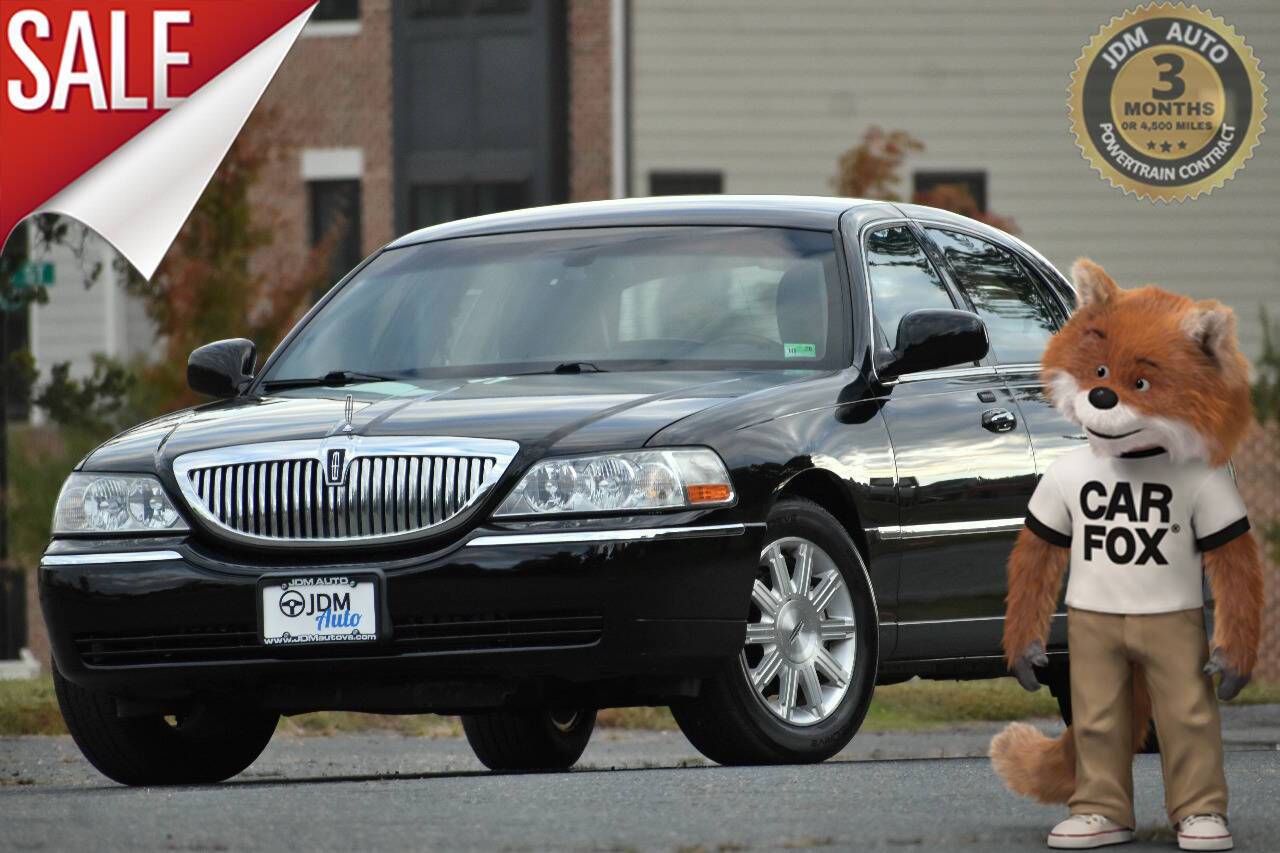2011 Lincoln Town Car Signature Limited — Sedan — 92,677 mi — Fredericksburg, VA