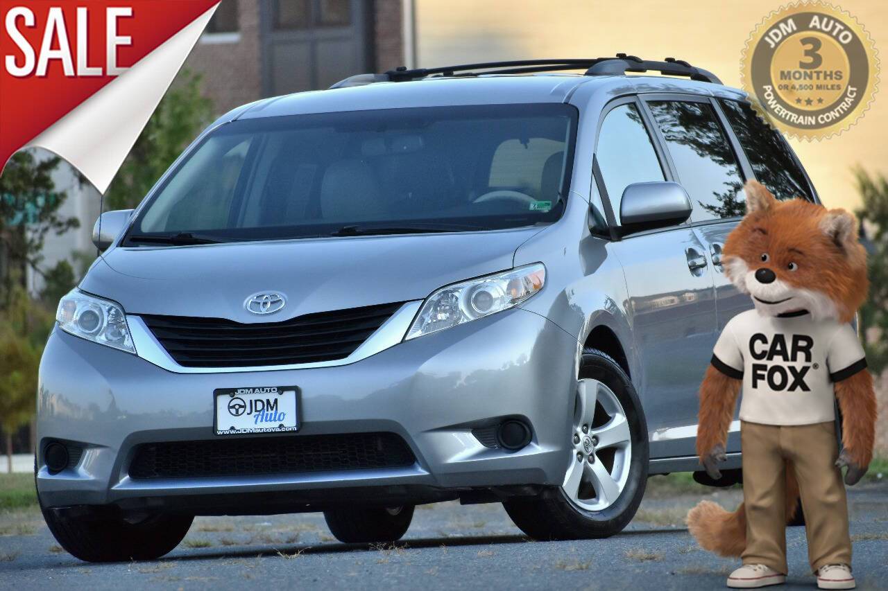 2013 Toyota Sienna LE — Minivan — 150,082 mi — Fredericksburg, VA