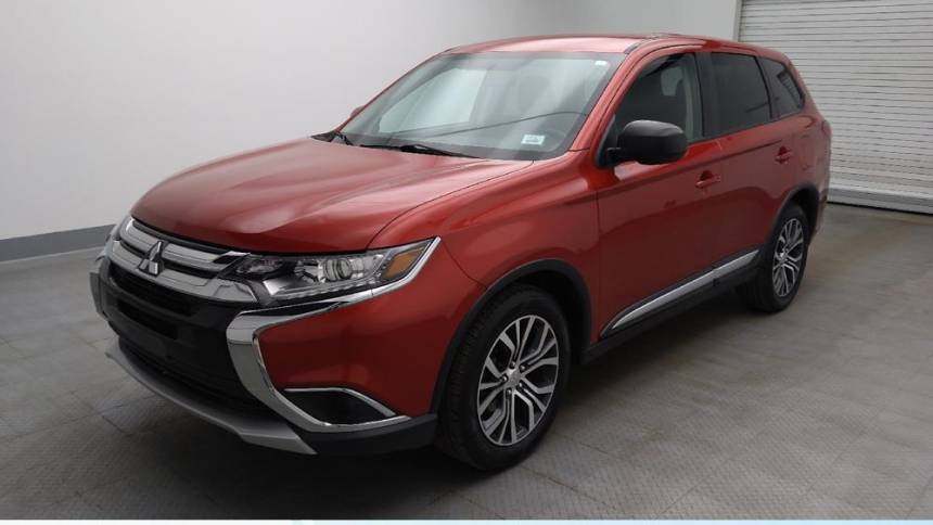 2017 Mitsubishi Outlander ES — SUV — 45,058 mi — Denver, CO