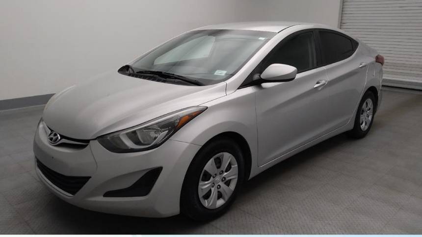 2016 Hyundai Elantra SE — Sedan — 116,622 mi — Denver, CO