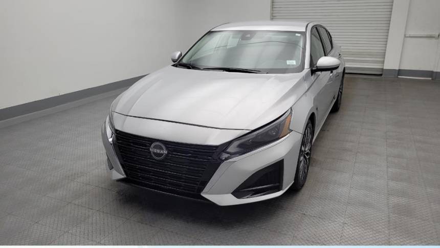 2023 Nissan Altima SV — Sedan — 40,527 mi — Lakewood, CO
