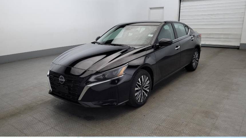 2023 Nissan Altima SV — Sedan — 15,889 mi — New Castle, DE