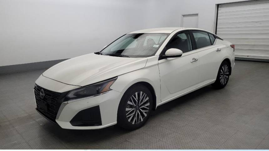 2023 Nissan Altima SV — Sedan — 26,851 mi — New Castle, DE