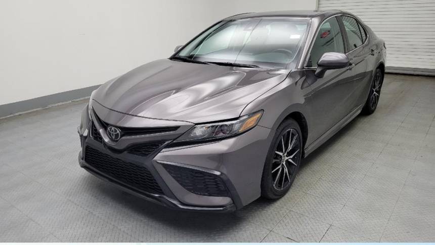 2021 Toyota Camry SE — Sedan — 69,360 mi — Lombard, IL