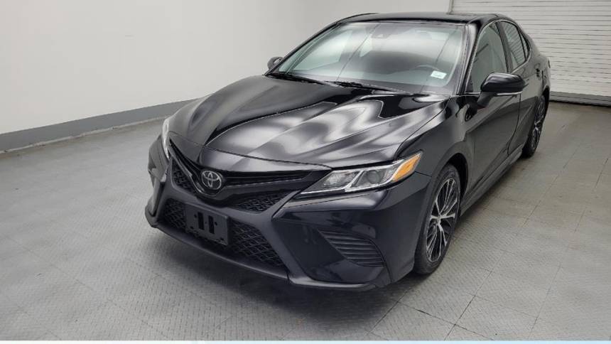 2019 Toyota Camry SE — Sedan — 56,696 mi — Lombard, IL