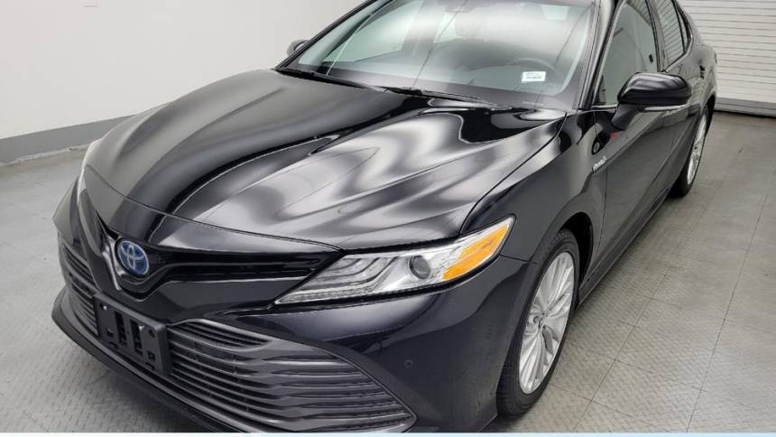 2018 Toyota Camry Hybrid XLE — Sedan — 88,429 mi — Lombard, IL